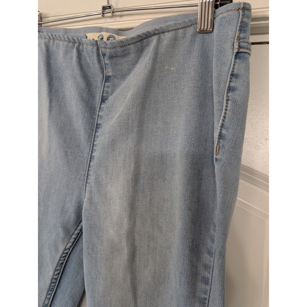 We The Free Flare Jeans Pants Sz 28 Light Wash Denim Stretch Pull On 70s retro - Picture 3 of 8